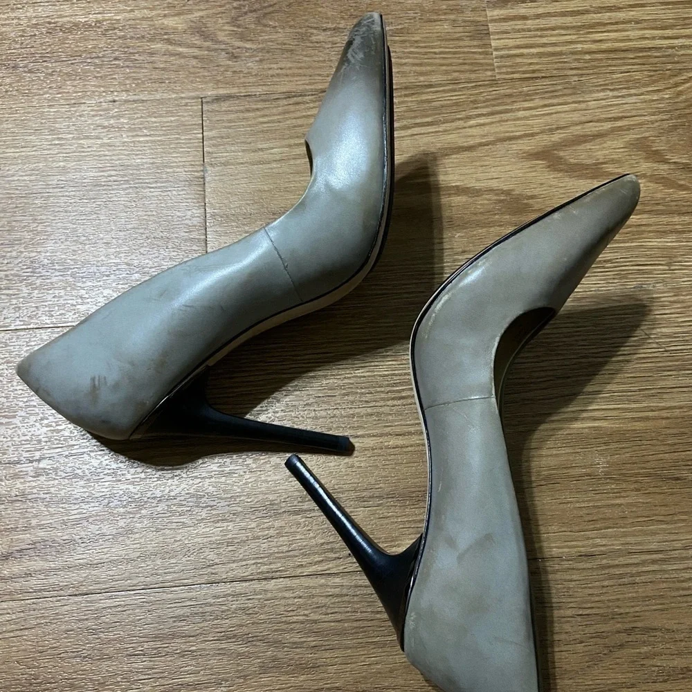 Calvin Klein Ramsay Distressed Grey Pumps